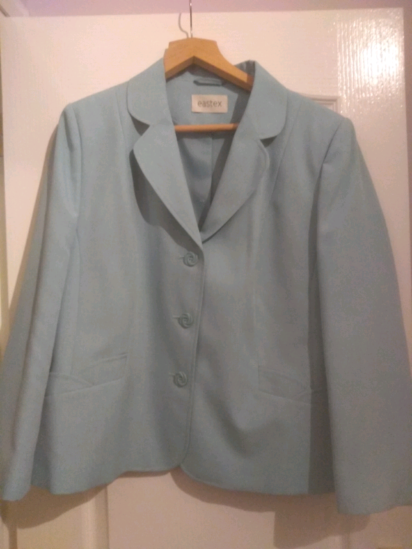 trouser suit size 20